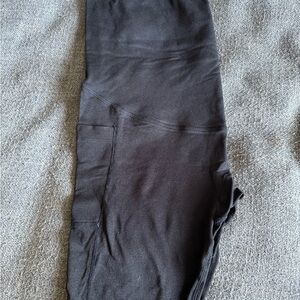 Time and Tru Black Maternity Shorts